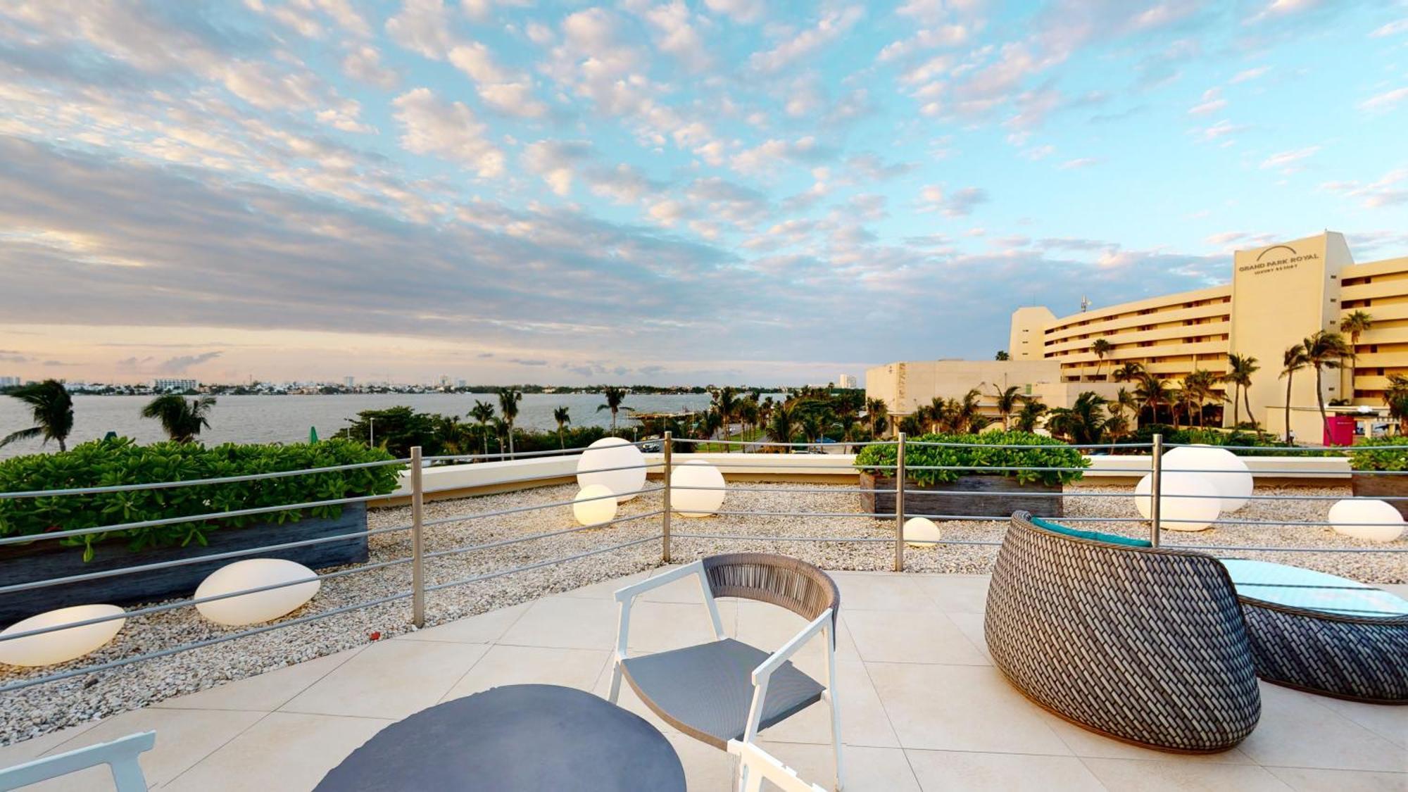 Royal Select At Grand Park Royal Cancun (Adults Only) ภายนอก รูปภาพ